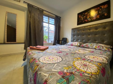 Basic Room, Garden View | Soundproofing, free WiFi, bed sheets