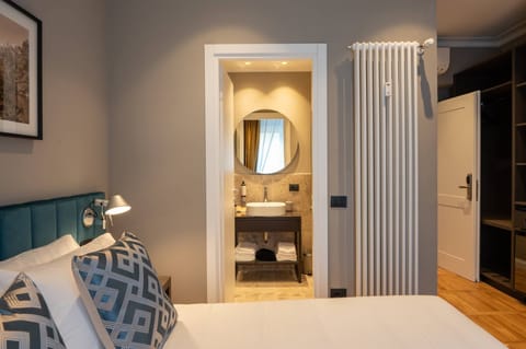 Deluxe Double Room, City View | Minibar, in-room safe, desk, laptop workspace