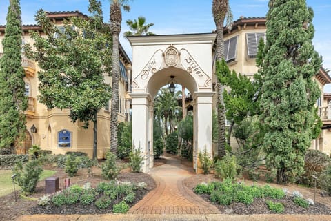 House, Multiple Beds (Monaco) | Property grounds