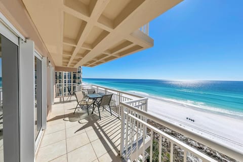Condo, Multiple Beds, Ocean View (Destin Towers 102) | Property grounds