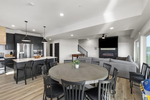 Cloud Nine - Main Level: Dining Room & Living Room