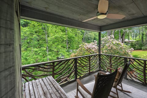 Guest Queen #4 with Balcony, Upper Level