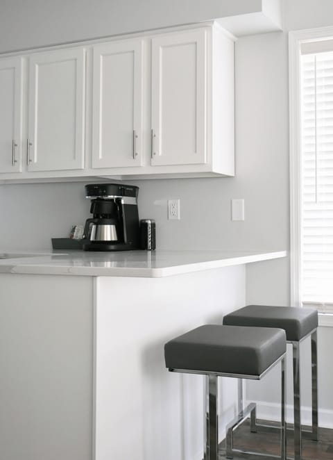 Bar seating for two: just the thing for a quick cup of coffee before the day's adventures get underway.