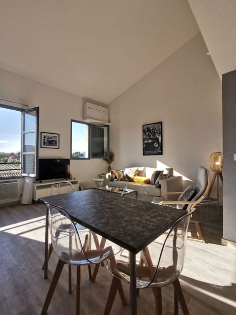 Common Room, Living Room, Scenic View