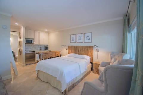 Queen Bed