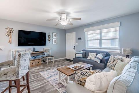 Gulf View 19 Living Room with Queen Sleeper and Smart TV