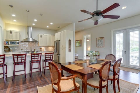 open, spacious kitchen/dining room
