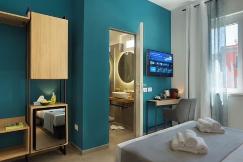 Standard Double Room, Mountain View | In-room safe, individually furnished, desk, laptop workspace