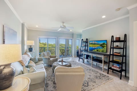 Spacious and Airy Villa!