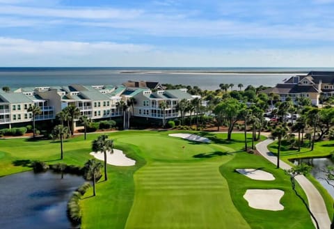 Oceanside villa on Seabrook Island, just steps to the beach and amenities!
