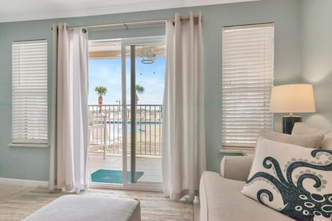 Condo, Multiple Beds, Pool View (Poolside Villas 106) | Living area
