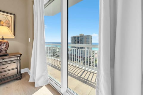 Condo, Multiple Beds (Harbor Landing 701B) | Interior