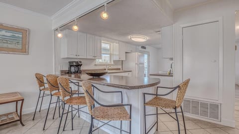 House, Multiple Beds, Canal View (The Back Porch) | Private kitchen | Toaster