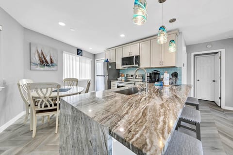 Condo, 1 King Bed with Sofa bed (Crystal Village II, unit 6B) | Private kitchen | Oven