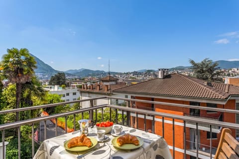 Standard Apartment, 1 Bedroom, Microwave (Casa Nova Bella with free parking) | Outdoor dining