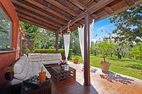 Standard House, 5 Bedrooms, Fireplace, Mountainside (Casale Pontarello) | Terrace/patio