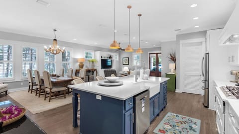 House, Multiple Beds, Patio, Garden View (Grayton Grateful) | Dining