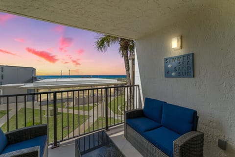 enjoy a drink or snack with great sunsets