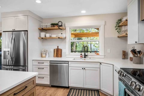 Spacious chef's kitchen to help craft unforgettable meals