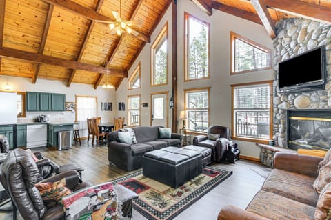 Pagosa Springs Vacation Rental | 3BR | 2.5BA | Stairs Required | 1,478 Sq Ft