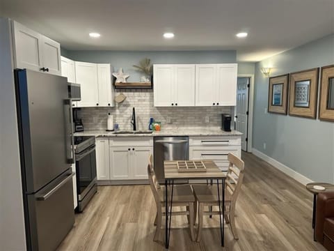 2024 Renovated 1bd Condo