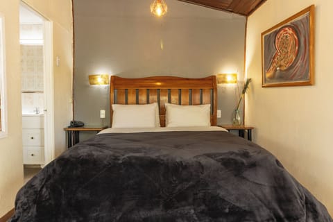 Romantic Cabin, Garden View | 1 bedroom, premium bedding, down comforters, Select Comfort beds