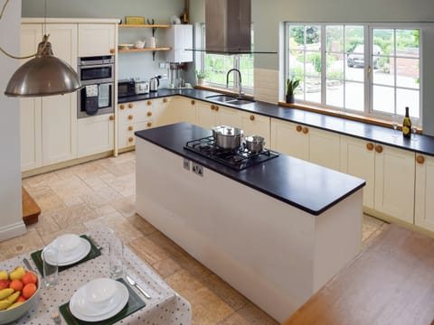 Kitchen | The Old Stables, Leamington Spa