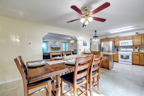Large open concept kitchen and dining area for group gatherings