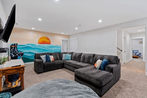2nd Living Room