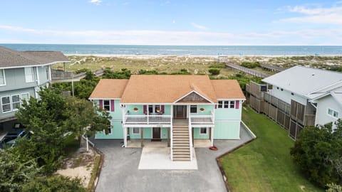 Moonlit Dunes w/ Oceanfront Direct Beach Access via Private Dune Walkway