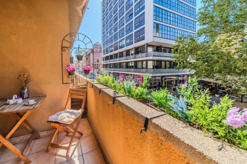 Family Studio, Microwave (Lavanda Apartment With Terrace) | Outdoor dining