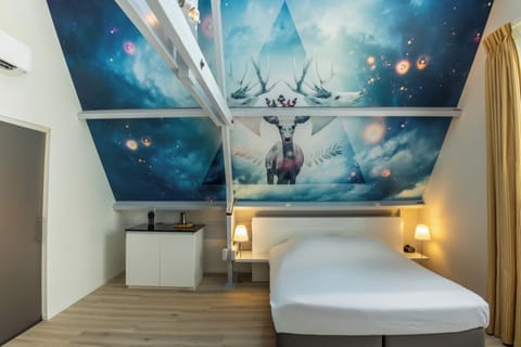 Deluxe Triple Room, Private Bathroom, City View | Desk, blackout drapes, soundproofing, free WiFi