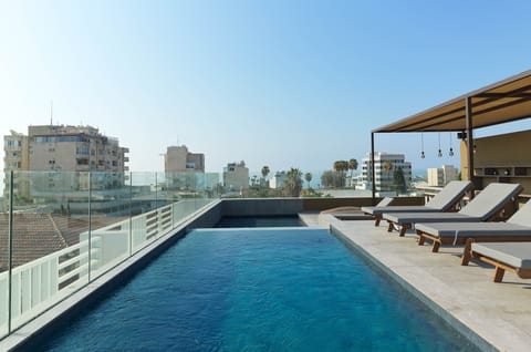 Rooftop pool