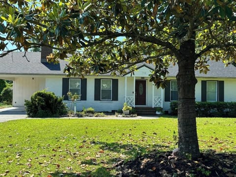 The Dogwood House House in Roanoke Island