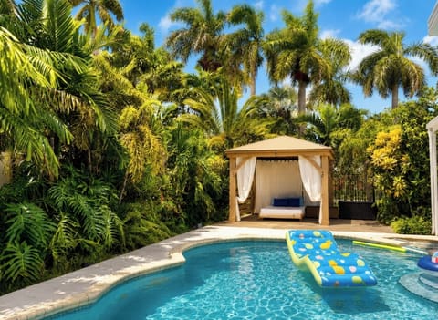 Your Private Tropical Oasis