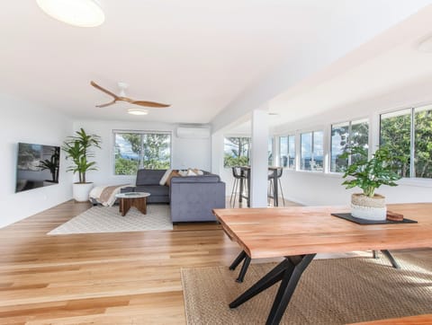 House, 4 Bedrooms, Balcony, Ocean View | Living area | 55-inch flat-screen TV with digital channels, Netflix