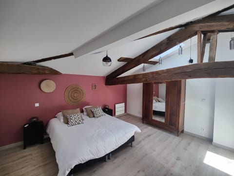 Family Room | Free WiFi