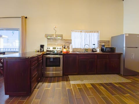 KITCHEN AREA