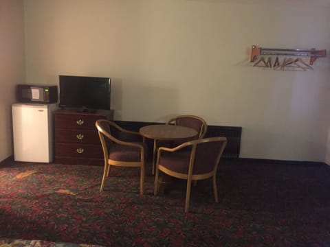 Standard Room, 2 Double Beds, Non Smoking | Desk, iron/ironing board, free rollaway beds, free WiFi