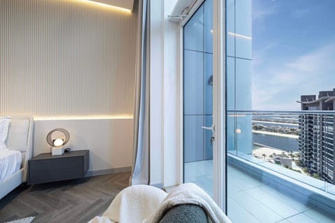 Twin Suite 3 with walk in wardrobes, large smart TV, en-suite, balcony and panoramic sea views