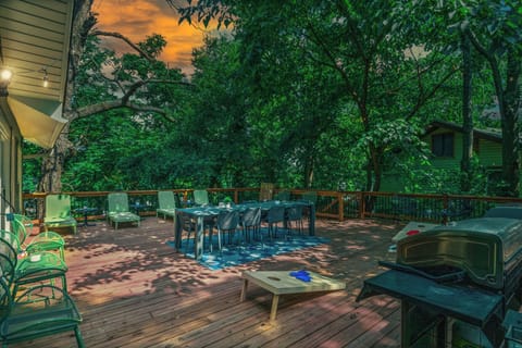 Massive outdoor patio with tons of games!