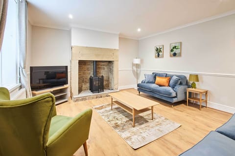Porter Cottage, Alnwick - Host & Stay
