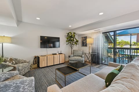 Welcome to 908 Inverness Village!