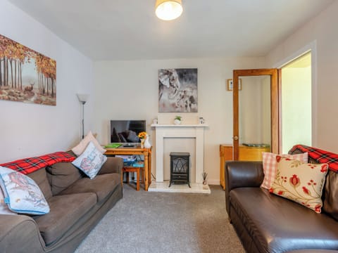Living room | Carraig Dhubh North - Carraig Dhubh Cottages, Whiting Bay