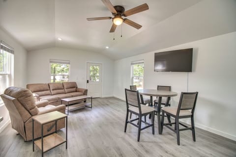 Grove Vacation Rental | 2BR | 1BA | 704 Sq Ft | Stairs Required