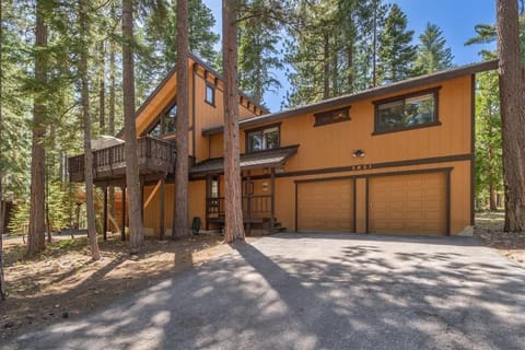 Street View of the Cabin