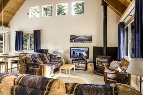 Living Room with Gas Fireplace
