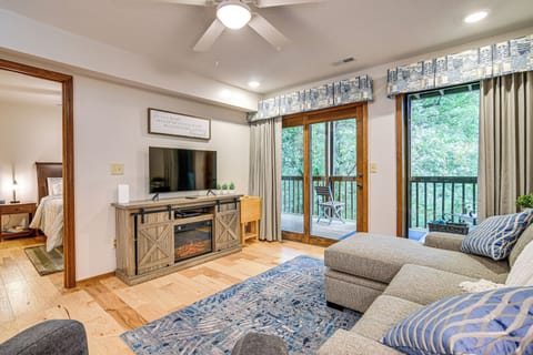 Branson West Vacation Rental | 2BR | 2BA | 850 Sq Ft | Step-Free Access