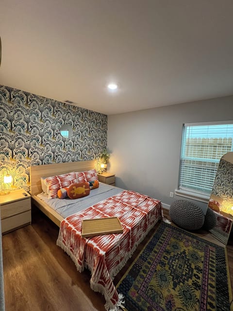 Downstairs queen bedroom