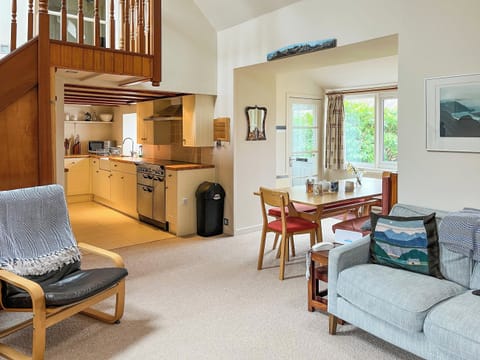 Living area | Half Of 2, Torrin